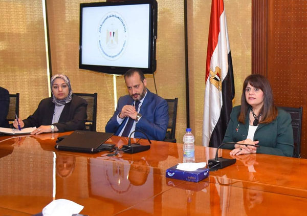 وزيرة الهجرة تبحث تقديم خدمات ومنتجات مصرفية للمصريين بالخارج