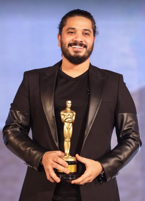 منة فضالي  تهوس جمهورها