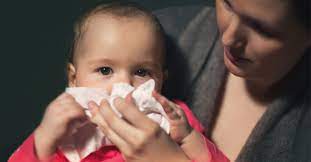 نصائح لحماية طفلك من نزلات البرد
