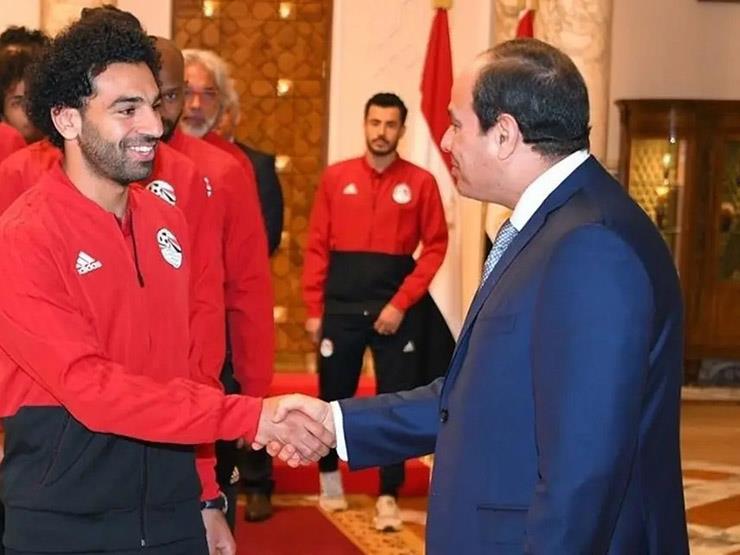 الرئيس السيسي مع اللاعب محمد صلاح