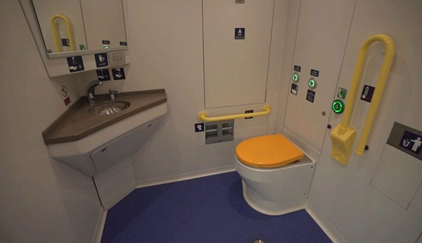 وزير النقل يشهد انطلاق أولى رحلات قطارات تالجو الفاخرة بالركاب