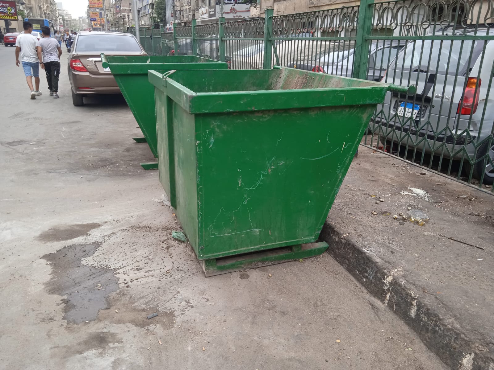 صناديق قمامة