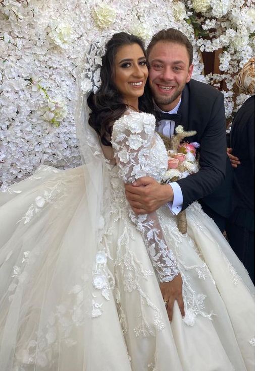 فستان زفاف زوجة محمد علي رزق