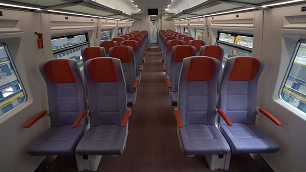 وزير النقل يشهد انطلاق أولى رحلات قطارات تالجو الفاخرة بالركاب