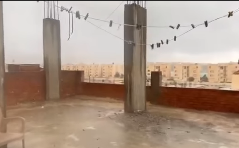 شاهد.. الثلوج تتساقط على محافظة مطروح