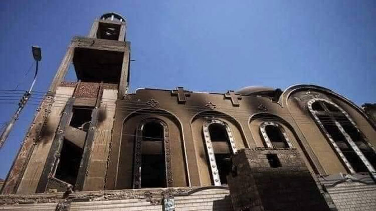 اتحاد عمال مصر يعزي أهالي ضحايا  كنيسة أبو سفين .. صور