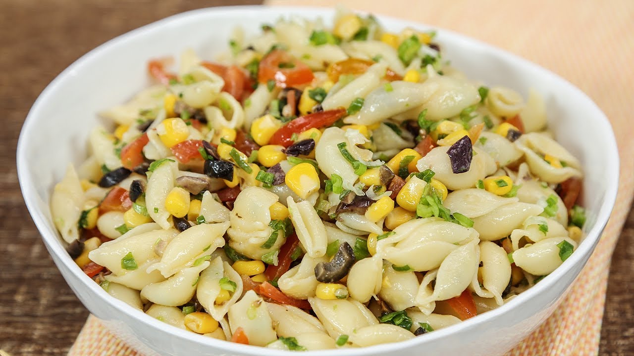 سلطة المكرونة الباردة