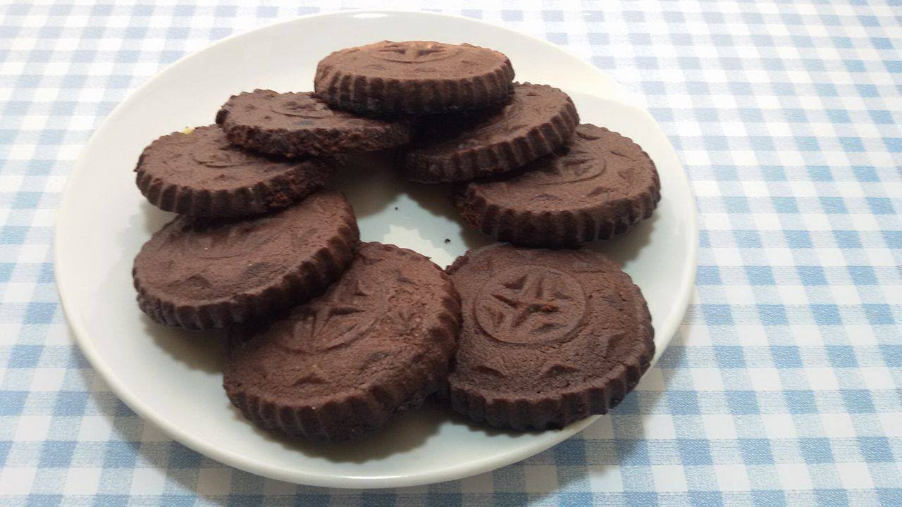 بسكويت بالشوكولاتة