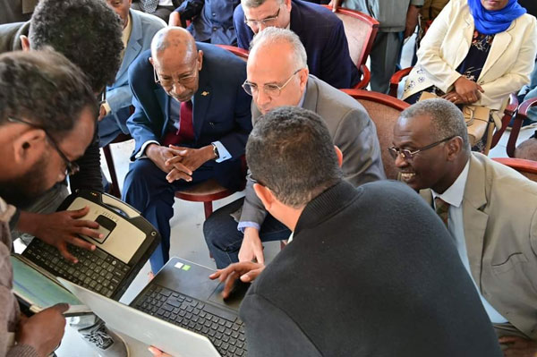 وزيرا الري المصري والسوداني يتفقدان محطة قياس الخرطوم على النيل الأزرق