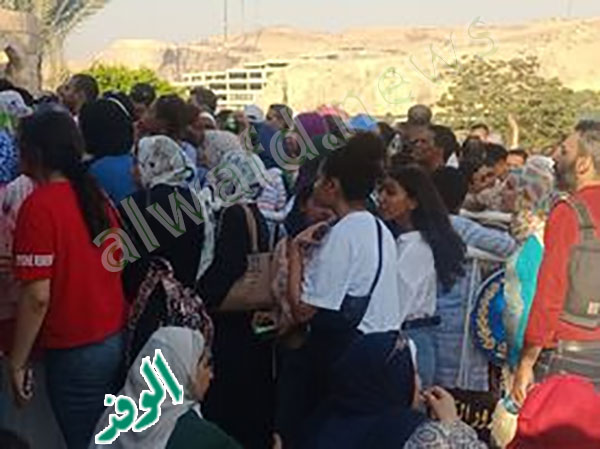 زحام شديد على حفل افتتاح مهرجان القلعة للموسيقى والغناء