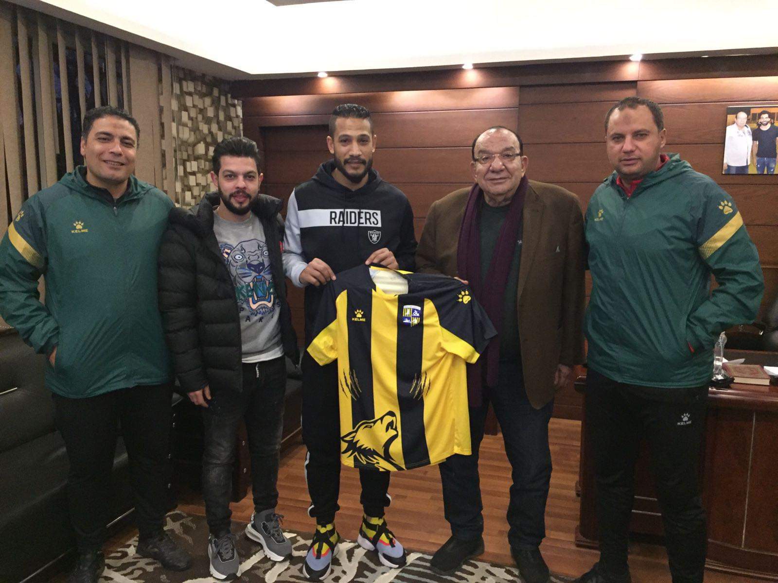 المقاولون العرب يتعاقد مع أحمد علي