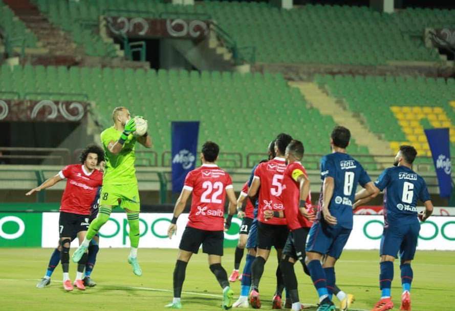 الأهلي وطلائع الجيش 