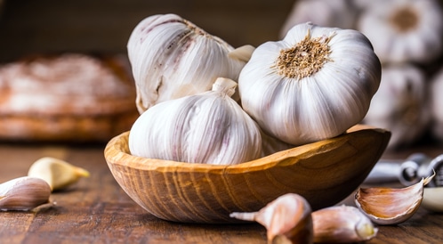 فوائد الثوم للمعدة