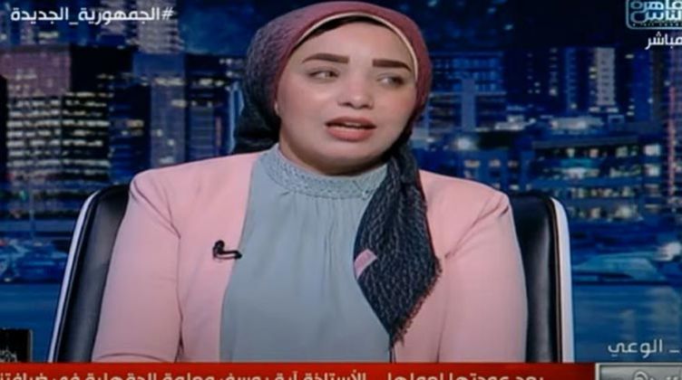 معلمة المنصورة: رفضت عروضًا عديدة لـ اللجوء إلى الدول الغربية إيمانًا بوطنيتي (فيديو)